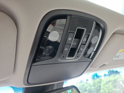 Used 2020 Kia Sorento SX image 26