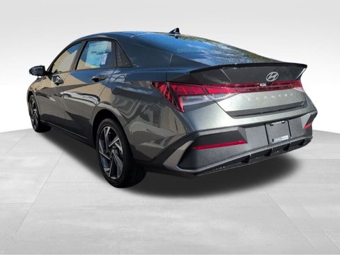 New 2025 Hyundai Elantra Sport image 5
