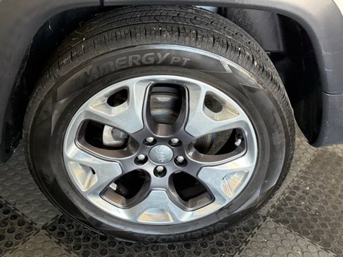 Used 2021 Jeep Compass Limited image 9