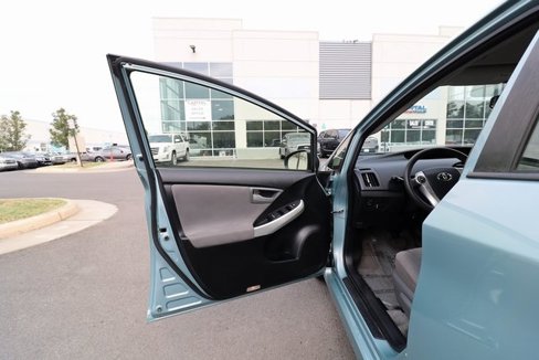 Used 2015 Toyota Prius Three image 34