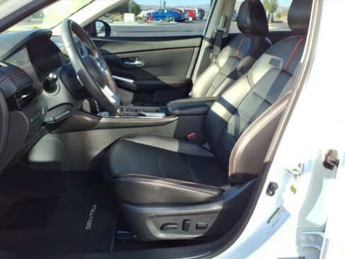 Used 2021 Nissan Sentra SR w/ SR Premium Package image 12