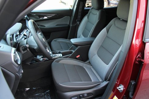 New 2025 Chevrolet TrailBlazer LT w/ Convenience Package image 17