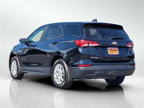 Used 2023 Chevrolet Equinox LS w/ LS Convenience Package image 7