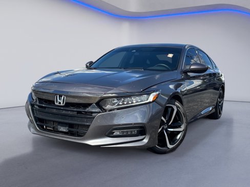 Used 2018 Honda Accord Sport image 2