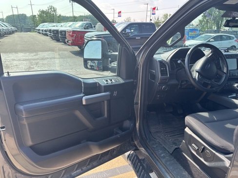 Used 2018 Ford F150 XLT w/ Equipment Group 302A Luxury image 7