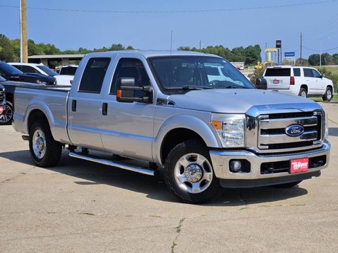 Used 2016 Ford F250 XLT w/ XLT Value Package image 2