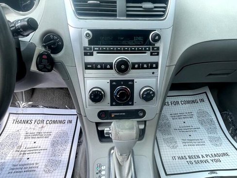 Used 2010 Chevrolet Malibu LT image 15