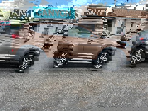 Used 2017 Hyundai Tucson SE Plus image 2