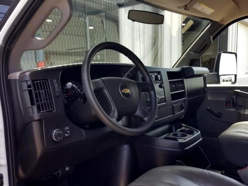 Used 2018 Chevrolet Express 3500 image 12