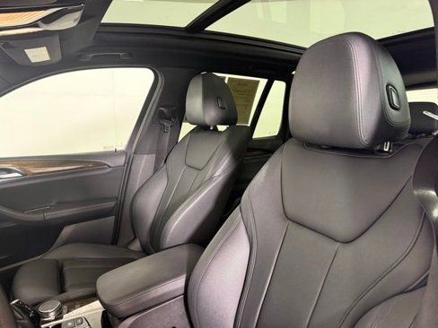 Used 2019 BMW X3 sDrive30i image 6