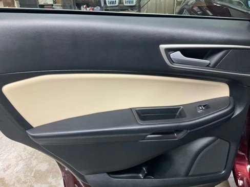 Used 2024 Ford Edge SEL w/ Convenience Package image 15