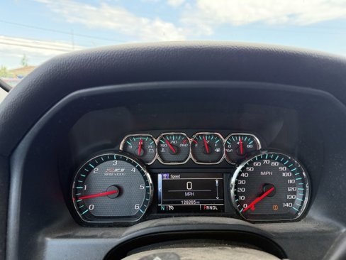 Used 2018 Chevrolet Silverado 1500 LT w/ All Star Edition image 10