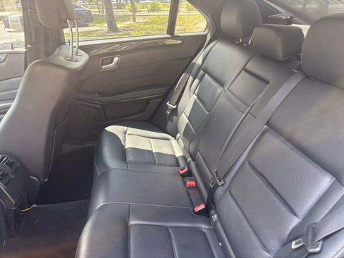 Used 2016 Mercedes-Benz E 350 Sedan w/ Premium Package image 19