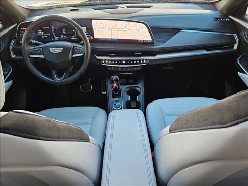Certified 2025 Cadillac XT4 Sport image 19