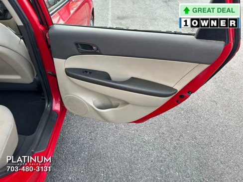 Used 2011 Hyundai Elantra GLS image 18
