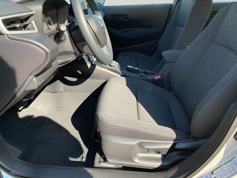New 2025 Toyota Corolla LE image 10