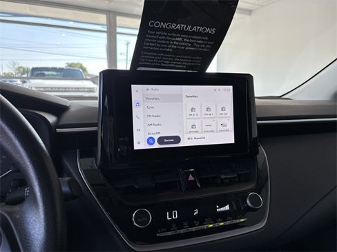 Used 2023 Toyota Corolla LE image 22