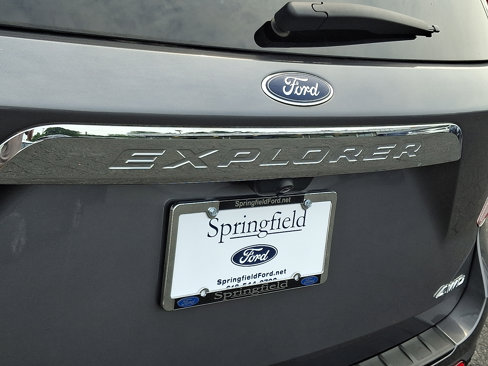 Certified 2022 Ford Explorer XLT w/ Class IV Trailer Tow Package image 32