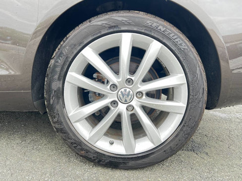 Used 2013 Volkswagen Eos image 37