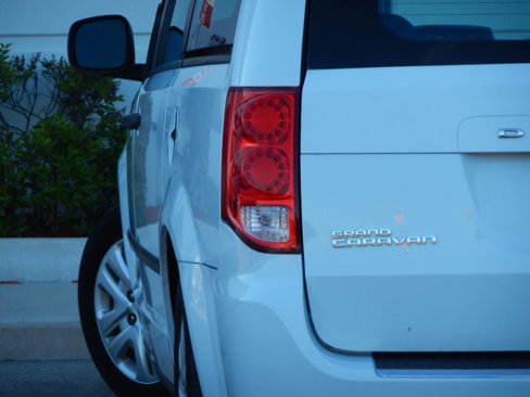 Used 2016 Dodge Grand Caravan American Value Package image 1