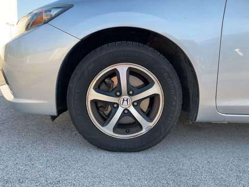 Used 2015 Honda Civic SE image 6