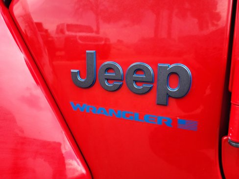 Used 2024 Jeep Wrangler Unlimited image 23