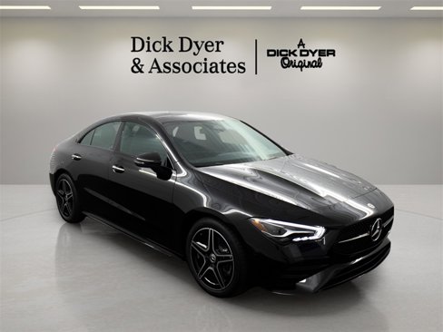 Used 2025 Mercedes-Benz CLA 250 4MATIC image 1