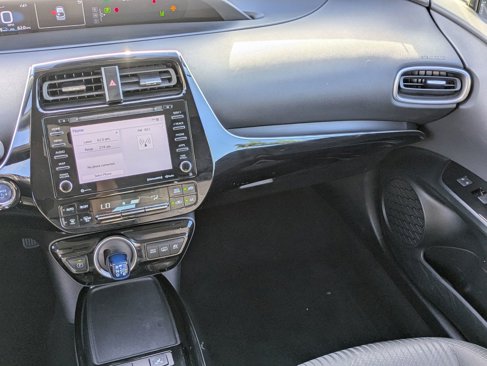 Used 2022 Toyota Prius Prime LE image 16