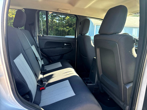 Used 2009 Jeep Liberty Sport w/ Popular Equipment Group image 21