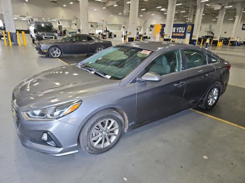 Used 2019 Hyundai Sonata SE image 1