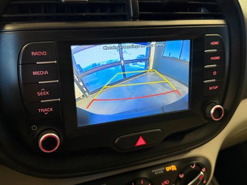 Used 2020 Kia Soul LX image 12