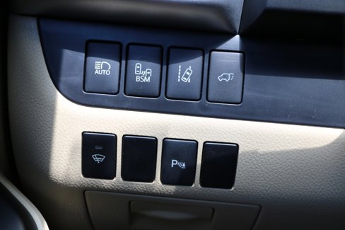Used 2016 Toyota Highlander Limited image 21