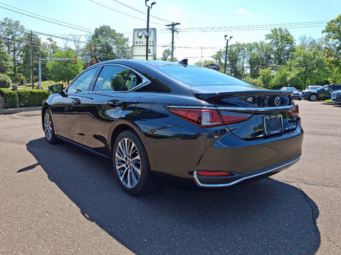 Used 2021 Lexus ES 250 w/ Premium Package image 4