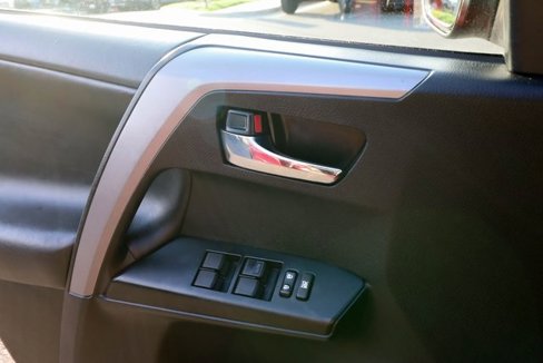 Used 2018 Toyota RAV4 XLE image 36