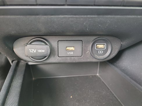 Used 2021 Hyundai Elantra SEL w/ Cargo Package image 22