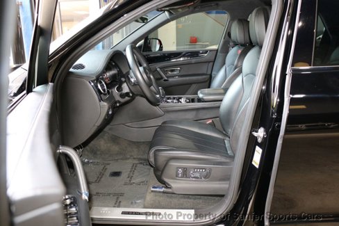 Used 2019 Bentley Bentayga image 29
