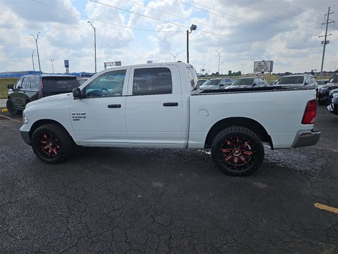 Used 2022 RAM 1500 Classic SLT image 3