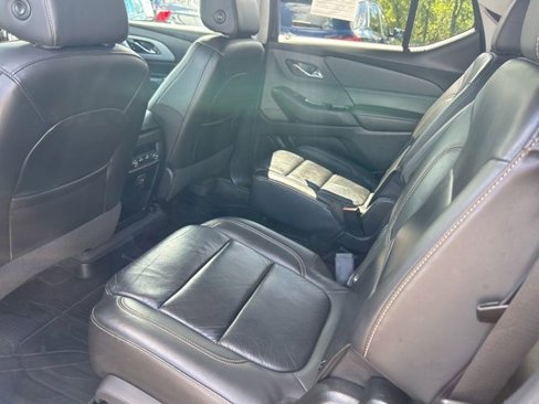 Used 2020 Chevrolet Traverse LT image 27