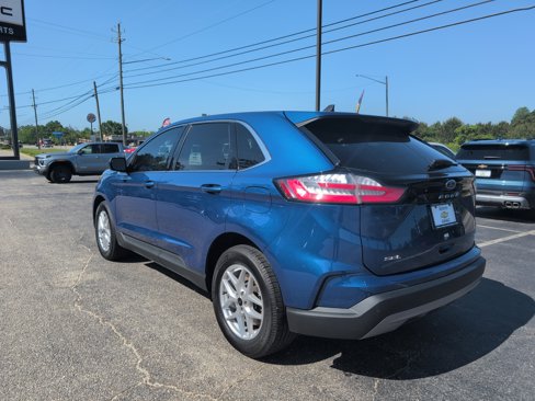 Used 2023 Ford Edge SEL image 3