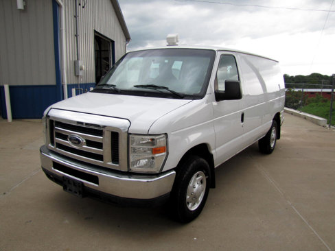 Used 2011 Ford E-250 and Econoline 250 w/ PWR Group image 1