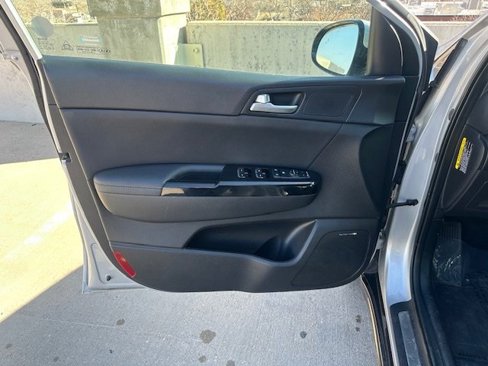 Used 2020 Kia Sportage SX image 10