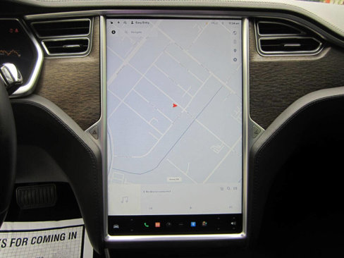 Used 2013 Tesla Model S Long Range image 27