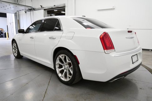 Used 2016 Chrysler 300 C Platinum image 5
