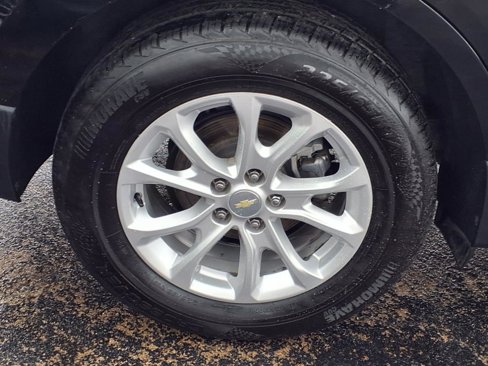 Used 2019 Chevrolet Equinox LT w/ Driver Convenience Package image 10