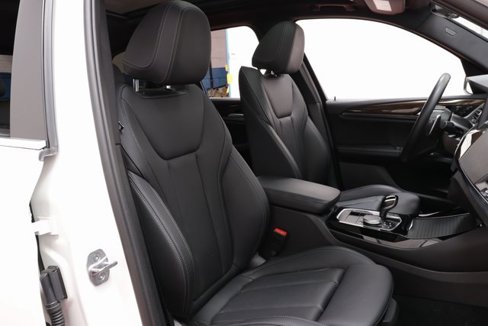 Used 2024 BMW X3 xDrive30i image 16