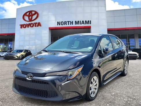 Used 2022 Toyota Corolla LE image 2
