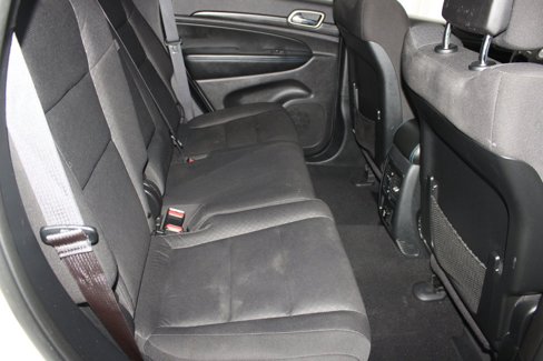Used 2020 Jeep Grand Cherokee Laredo image 29