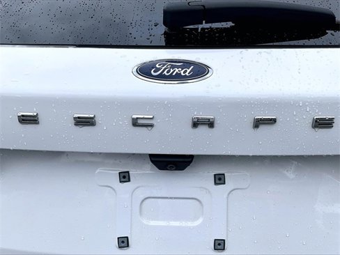 Used 2022 Ford Escape SE w/ Cold Weather Package image 8