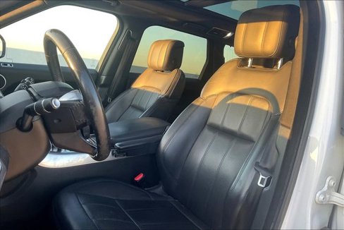 Used 2018 Land Rover Range Rover Sport HSE image 9