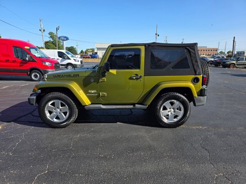 Used 2008 Jeep Wrangler Sahara w/ Dual Top Group image 7